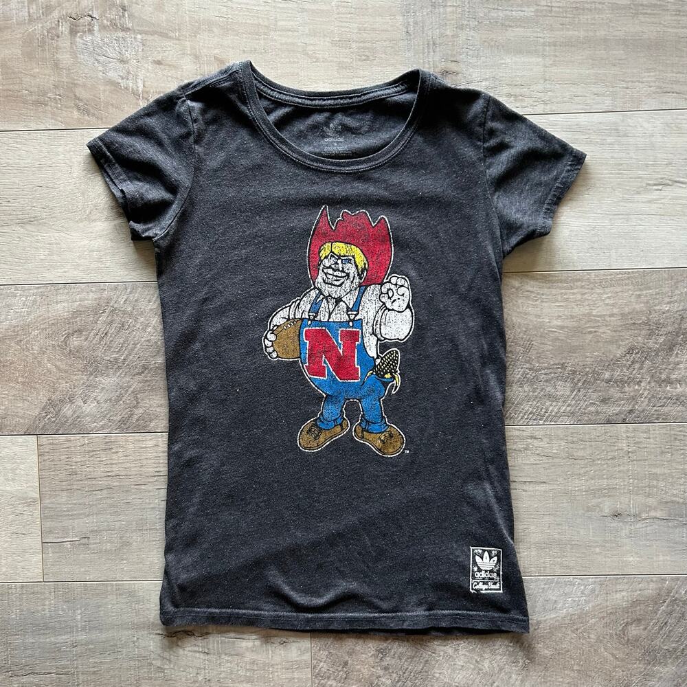 Adidas Nebraska Husker Kirby Football Graphic Tee SOFT Women's Small Dark Gray